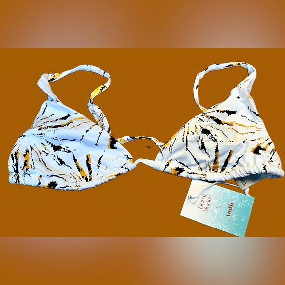 NWT Andie X Demi Moore Tropaz String Bikini Top in White Firecracker Print Large - Picture 6 of 11